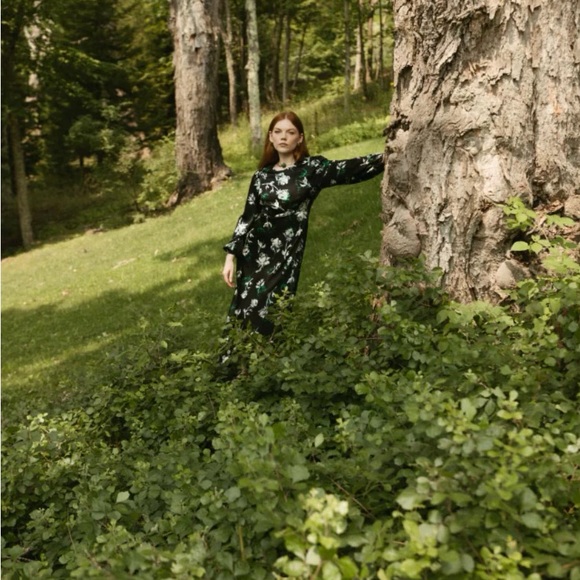 One fine day empire printed maxi dress size 4 NWT - Picture 1 of 3